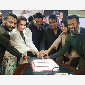 Fake Bangladesh Cake Cutting Gateau meme template